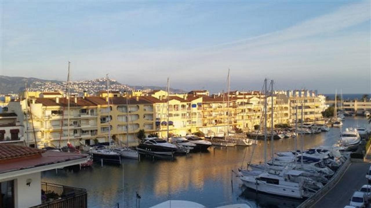 Estudio Vistas Marina Y Mar Ref 295 Empuriabrava Buitenkant foto